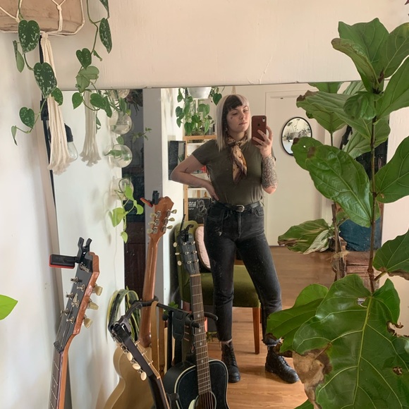 Meet your Posher, Jess - Picture 6 of 6